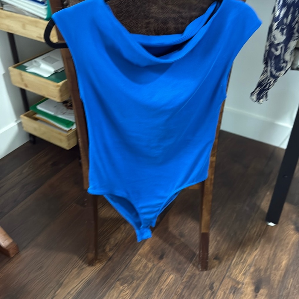Zara boat neck bodysuit, size L. Blue.